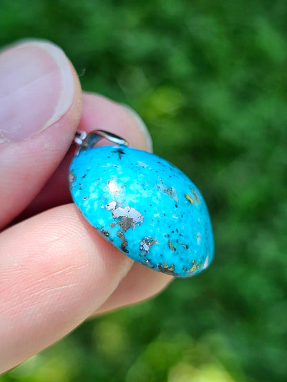 Pendentif en Turquoise avec inclusions de Pyrite T3