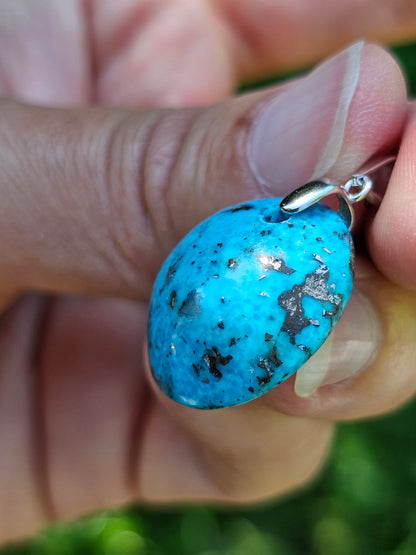 Pendentif en Turquoise avec inclusions de Pyrite T3