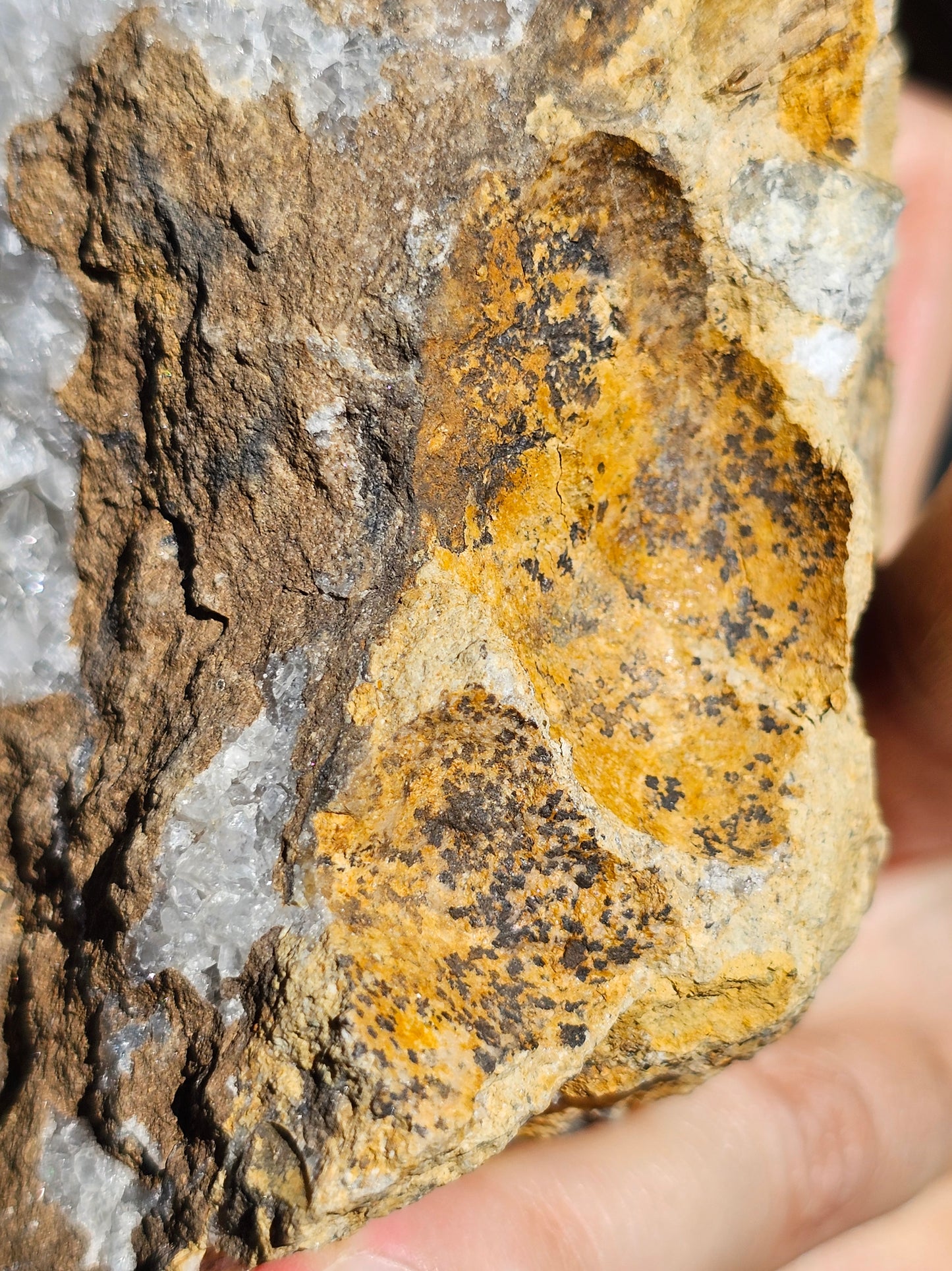 Grosse Calcite diamant de Pau