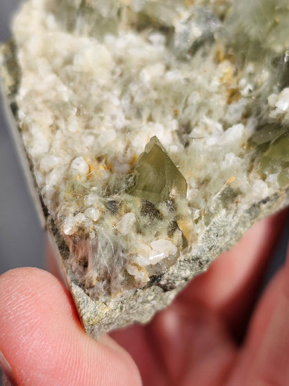 Quartz sur Byssolite Q11