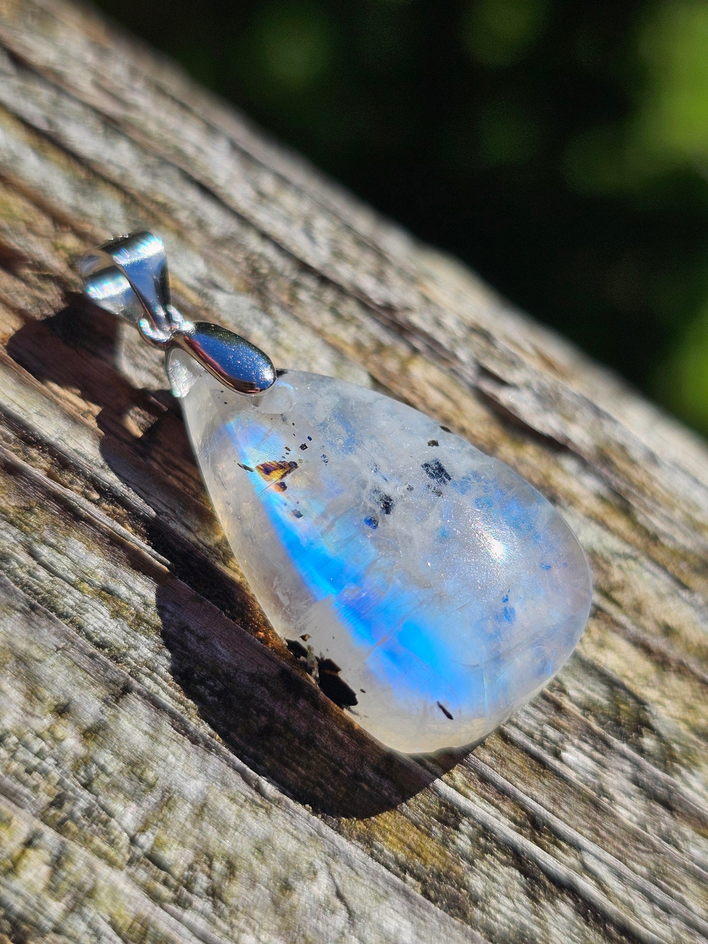 Pendentif en Labradorite blanche L2