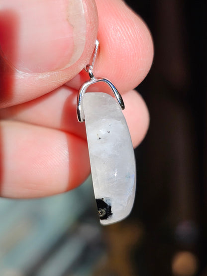 Pendentif en Labradorite blanche L4