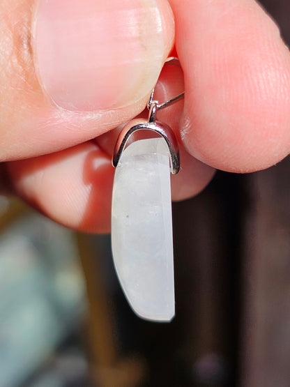 Pendentif en Labradorite blanche L4