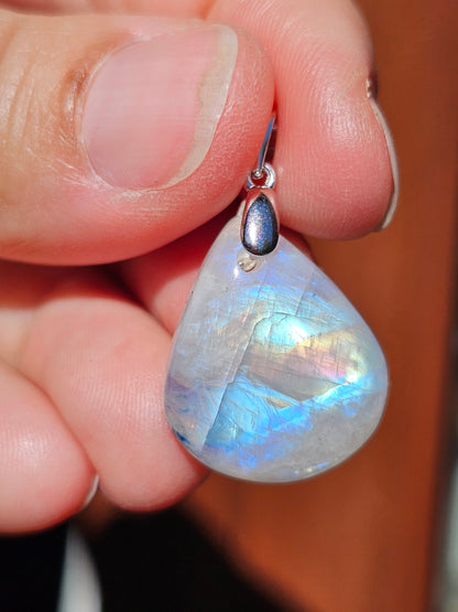 Pendentif en Labradorite blanche L4