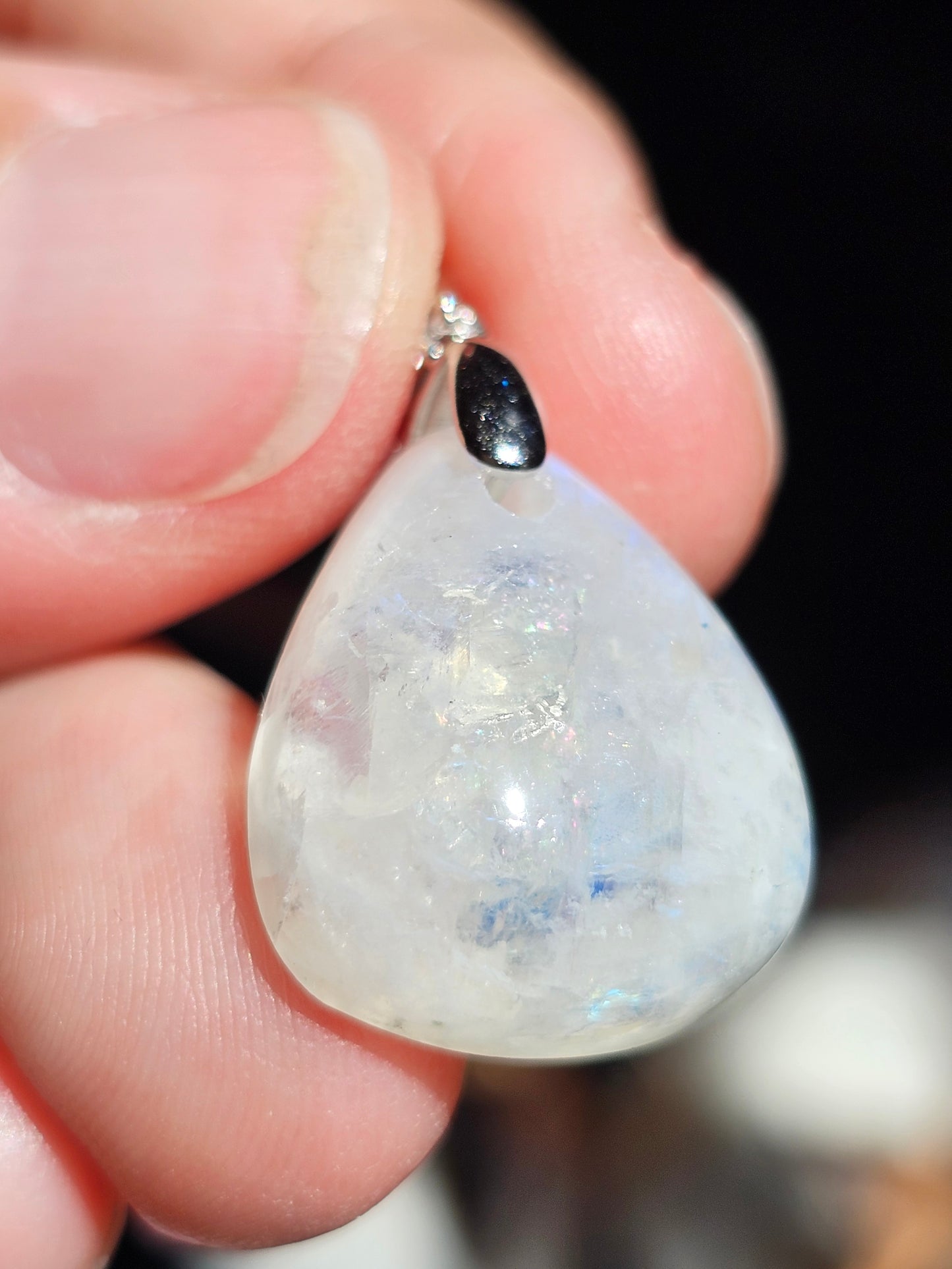 Pendentif en Labradorite blanche L8