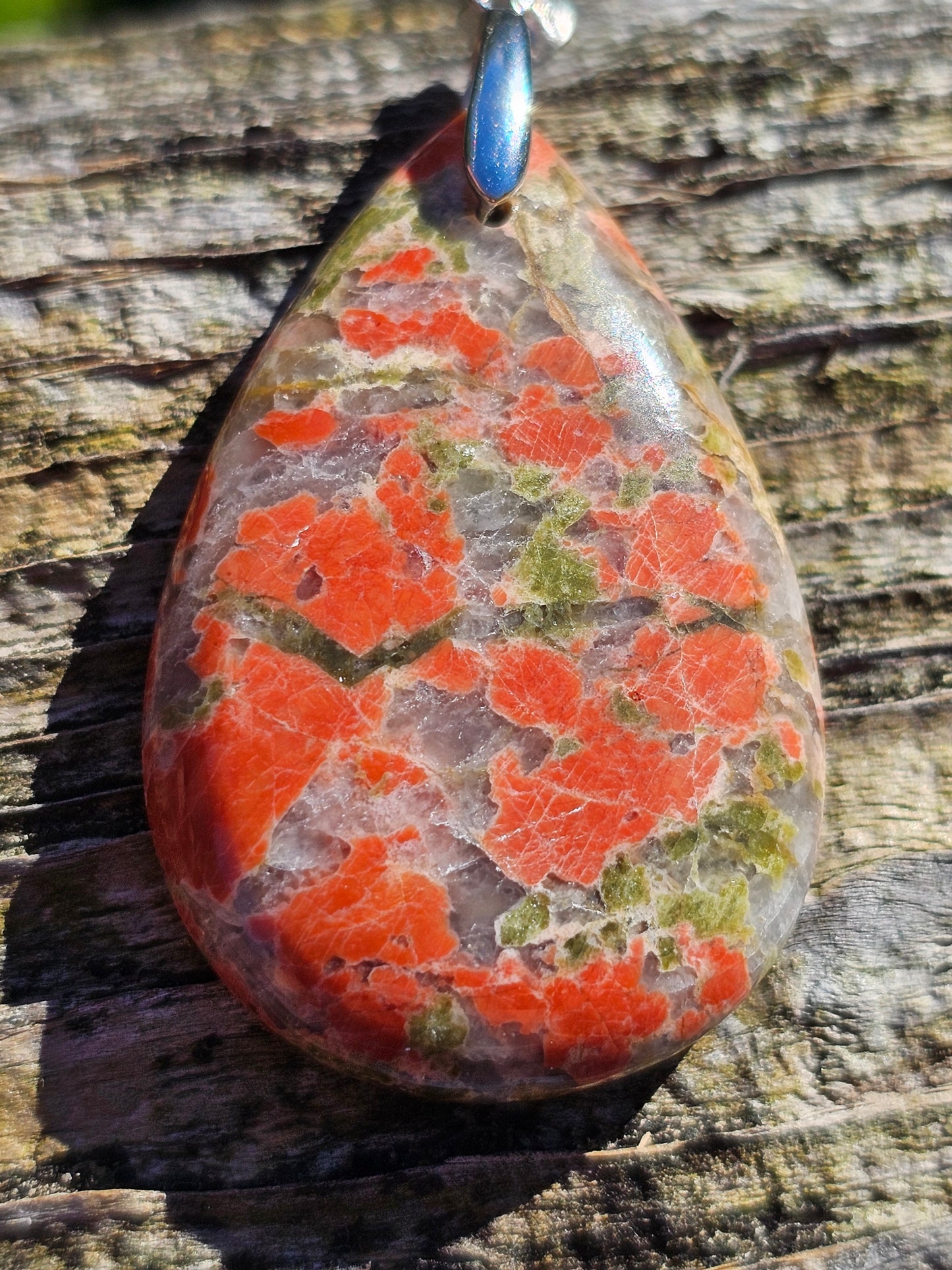 Pendentif en Unakite U1