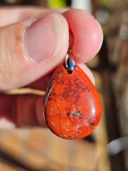 Pendentif en Jaspe rouge (à choisir)