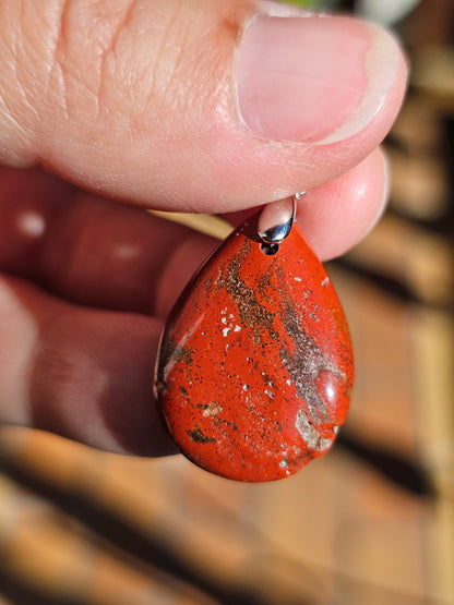 Pendentif en Jaspe rouge (à choisir)