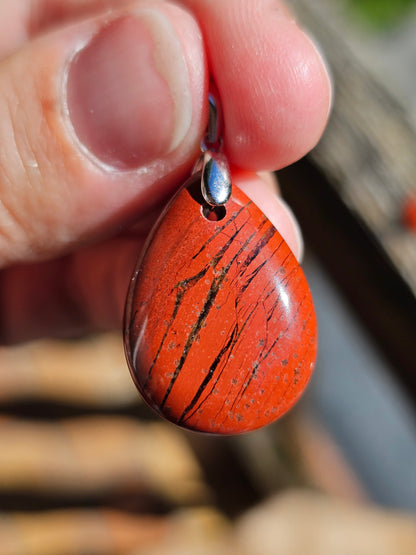 Pendentif en Jaspe rouge (à choisir)