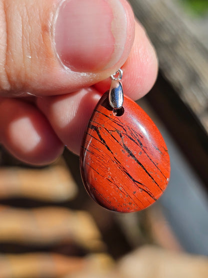 Pendentif en Jaspe rouge (à choisir)