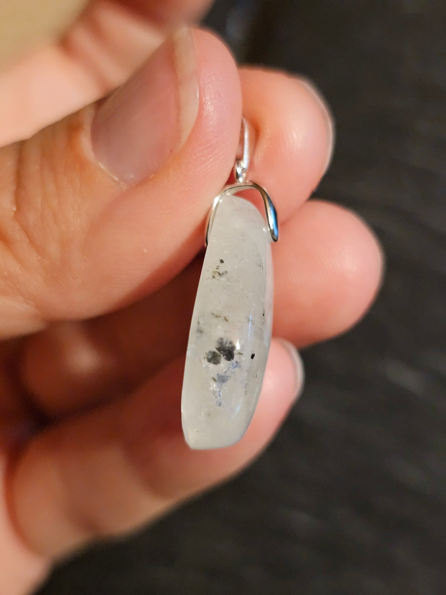 Pendentif en Labradorite blanche L3