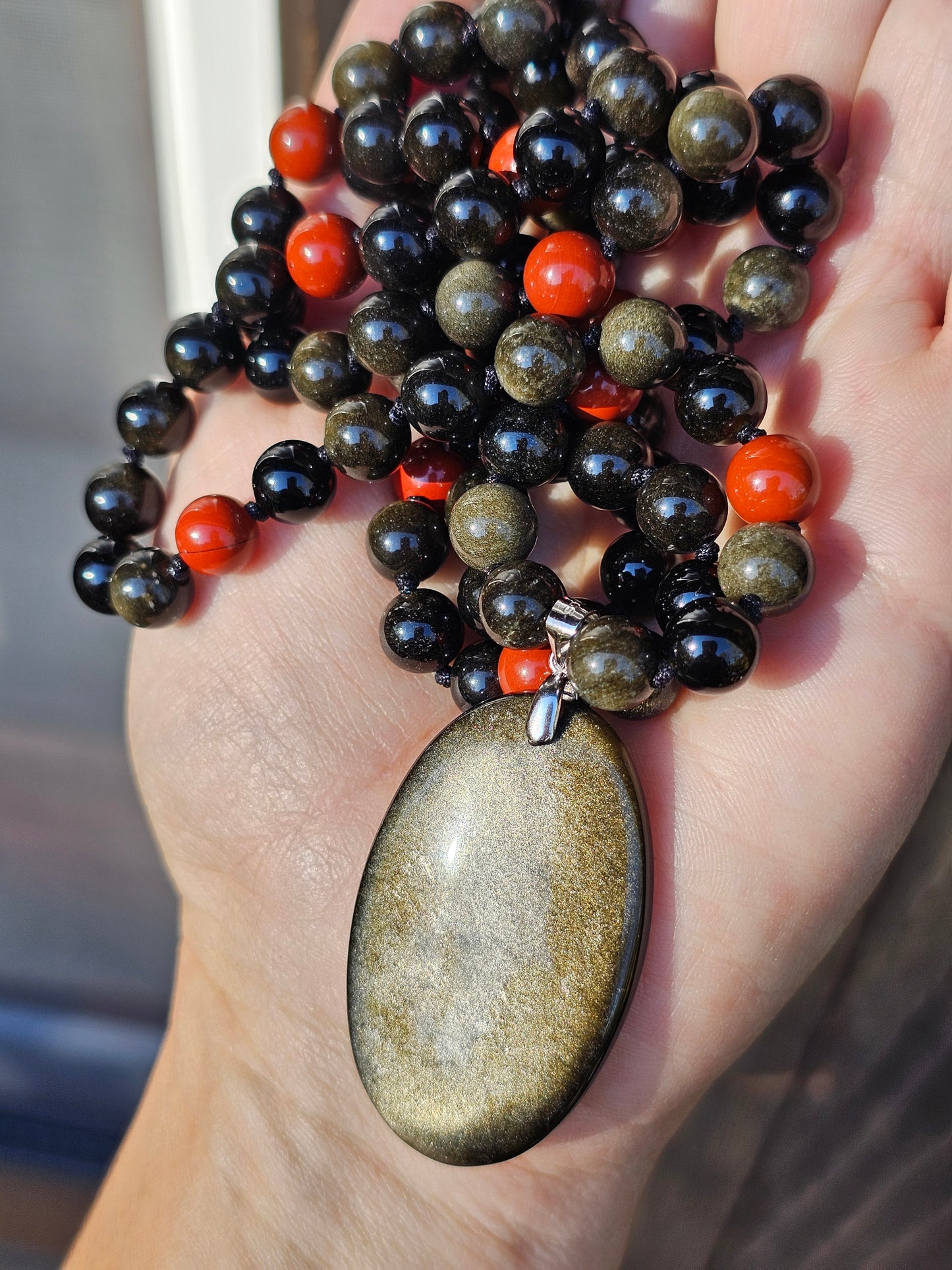 Collier Mala Inside