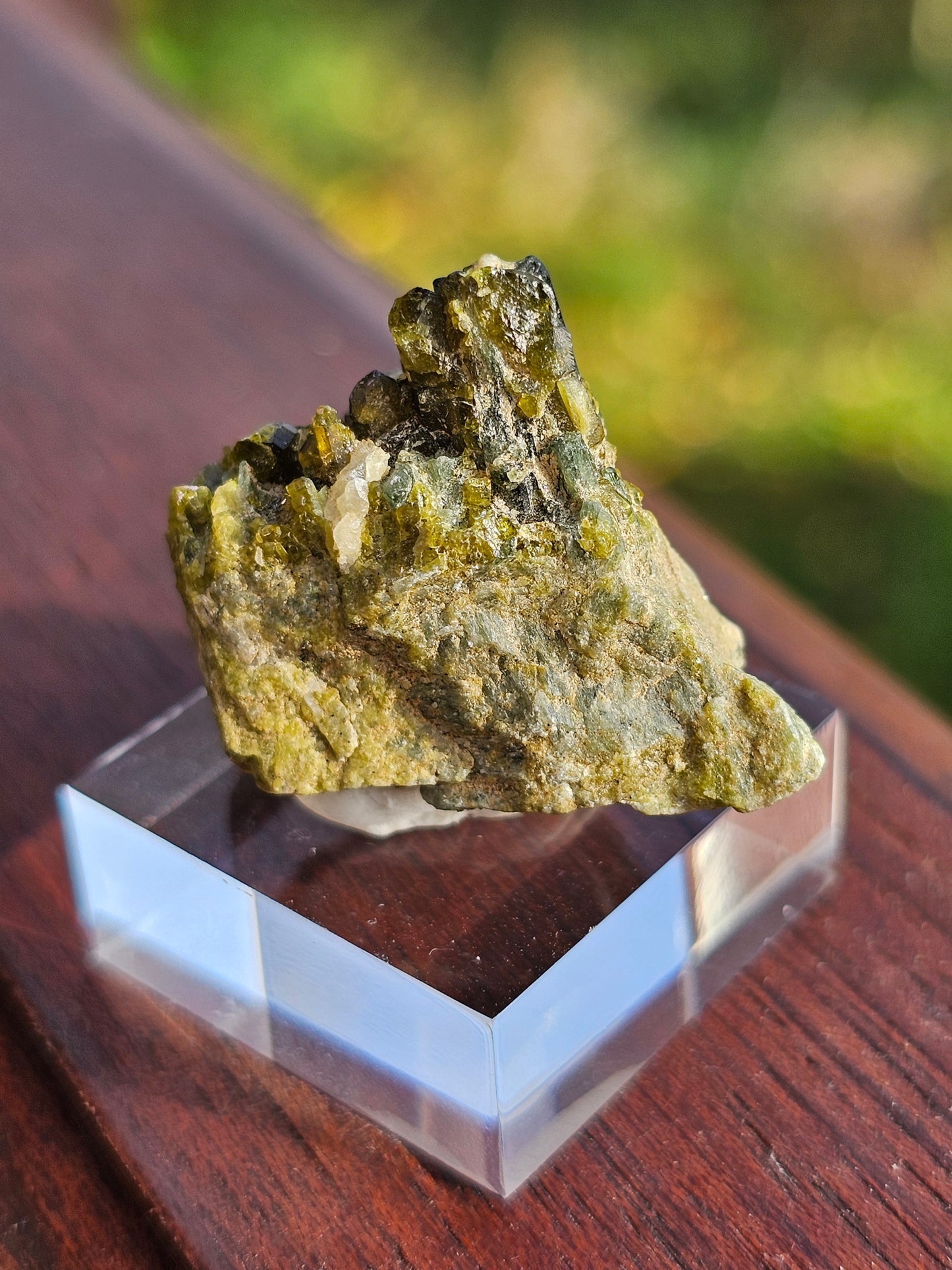 Mélange grenat, épidote et diopside n°5