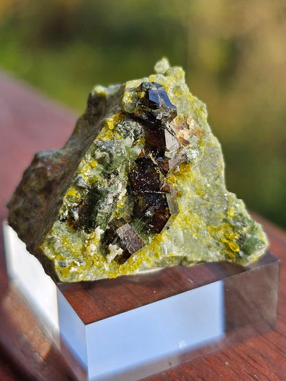 Mélange grenat, épidote et diopside n°9