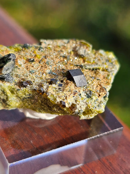 Mélange grenat, épidote et diopside n°10