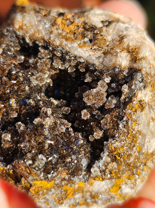 Quartz et Goethite sur Baryte B