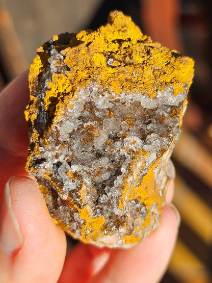 Quartz et Goethite sur Baryte C