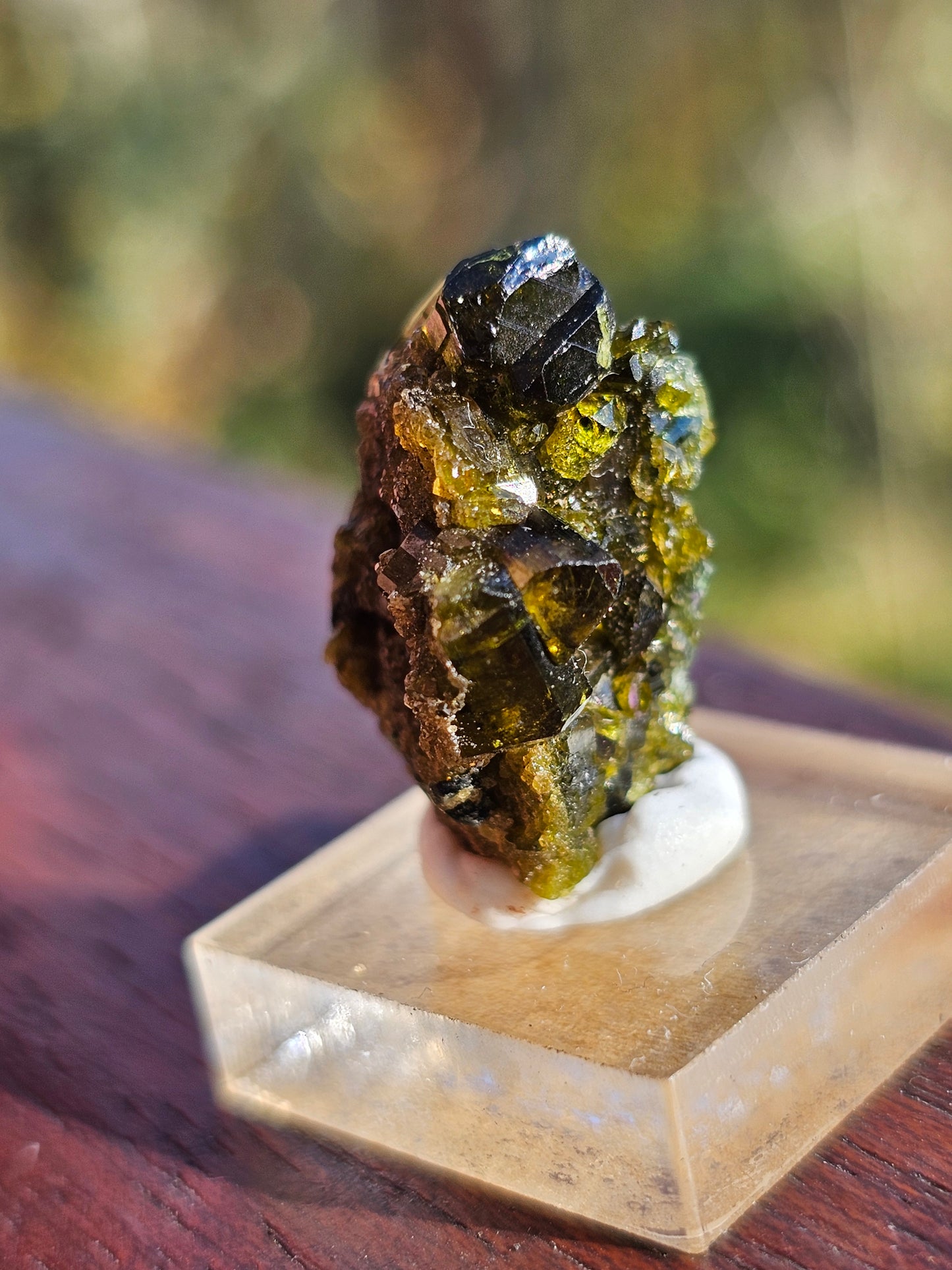 Mélange grenat, épidote et diopside n°15