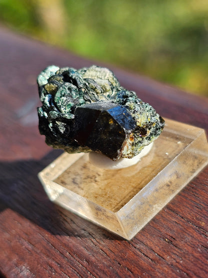 Mélange grenat, épidote et diopside n°16