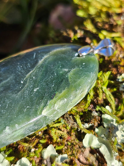 Pendentif en Jade néphrite JN2