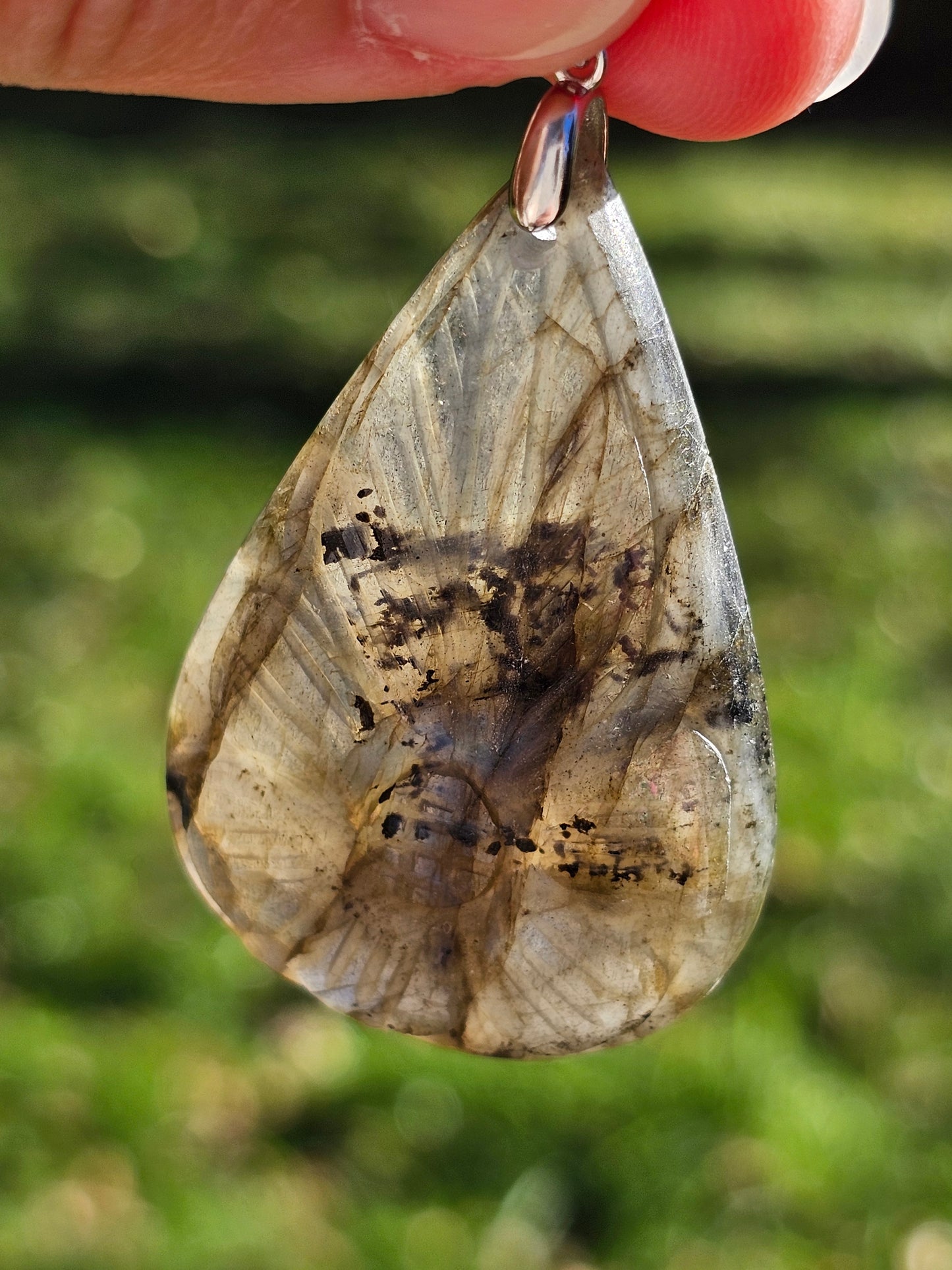 Pendentif Labradorite sculptée n°1