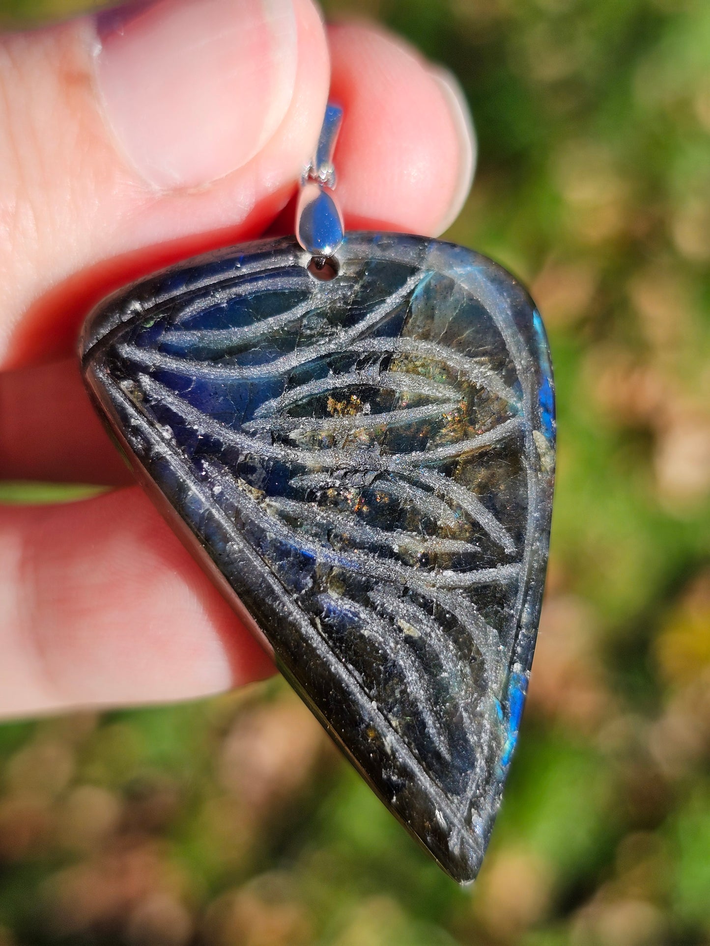 Pendentif Labradorite sculptée n°2