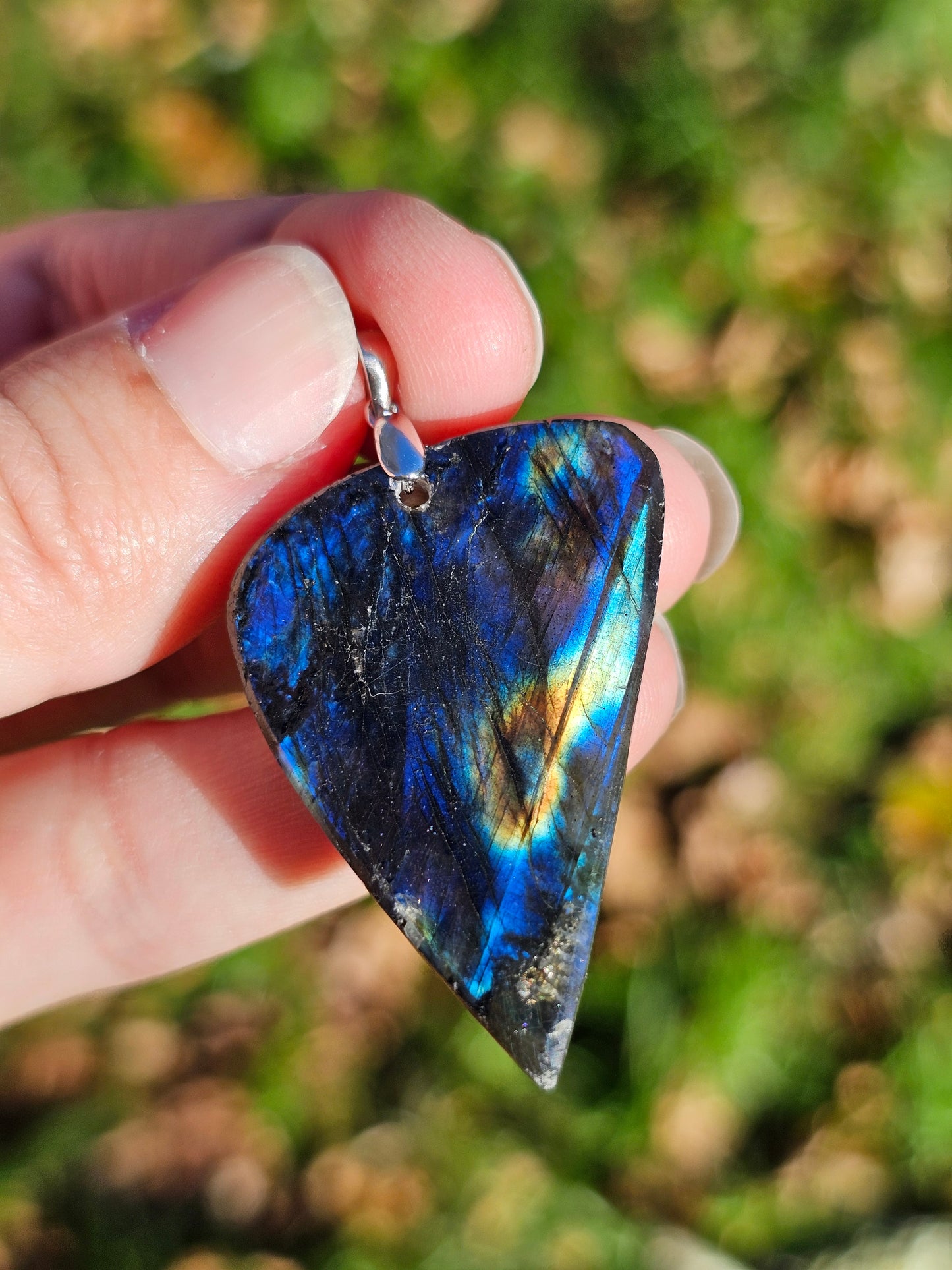 Pendentif Labradorite sculptée n°2