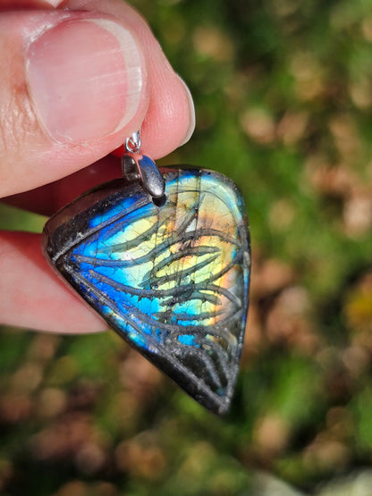 Pendentif Labradorite sculptée n°2