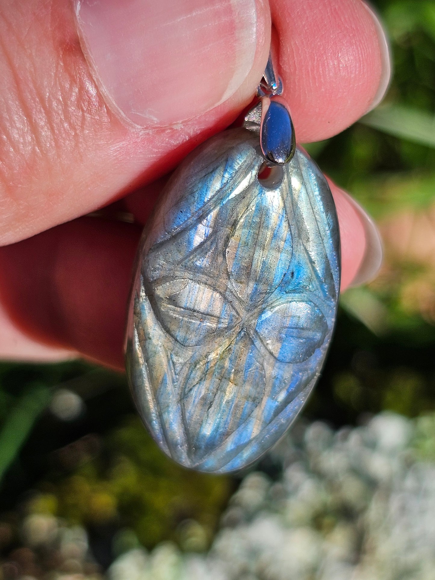 Pendentif Labradorite sculptée n°4