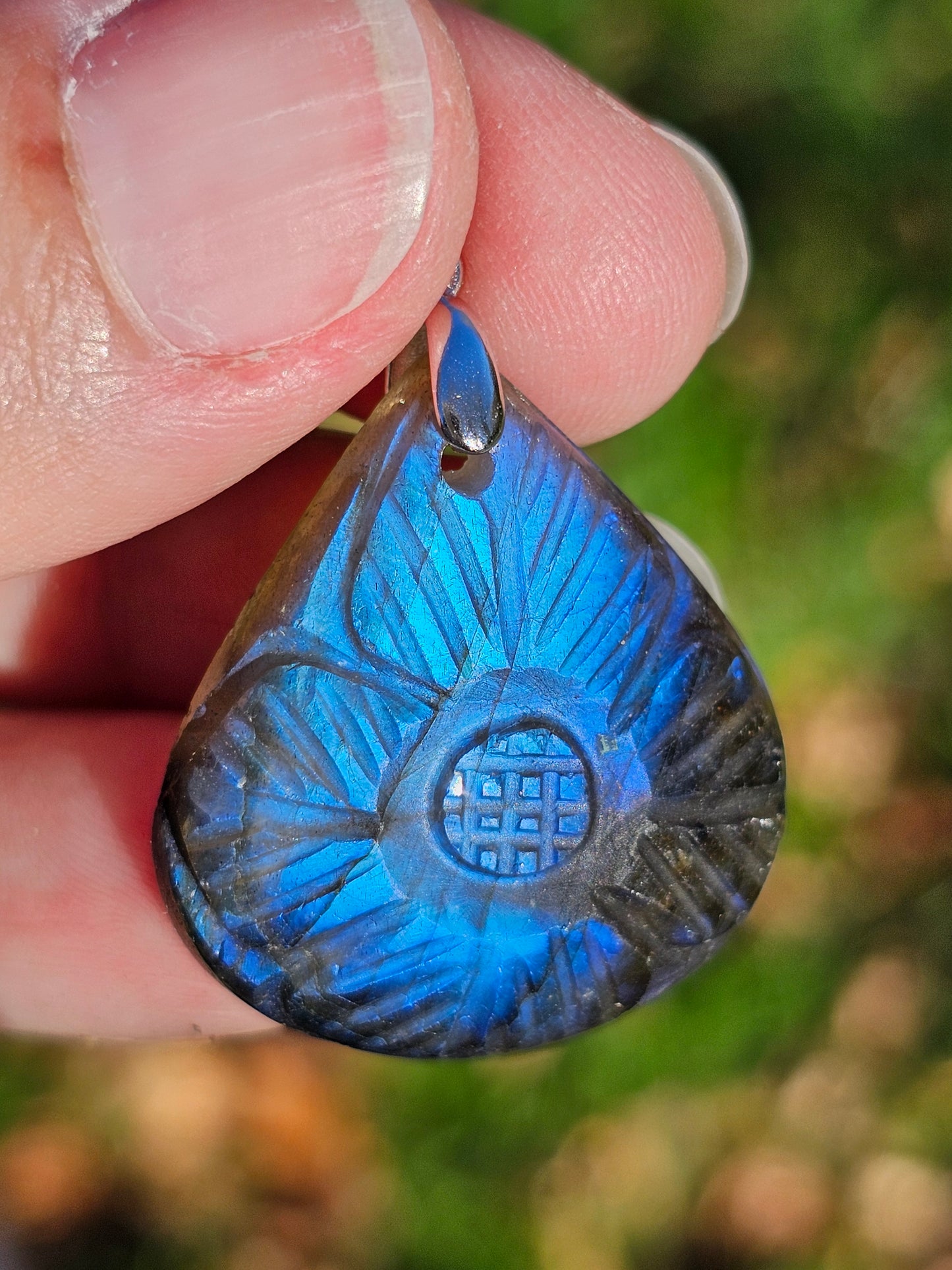 Pendentif Labradorite sculptée n°7