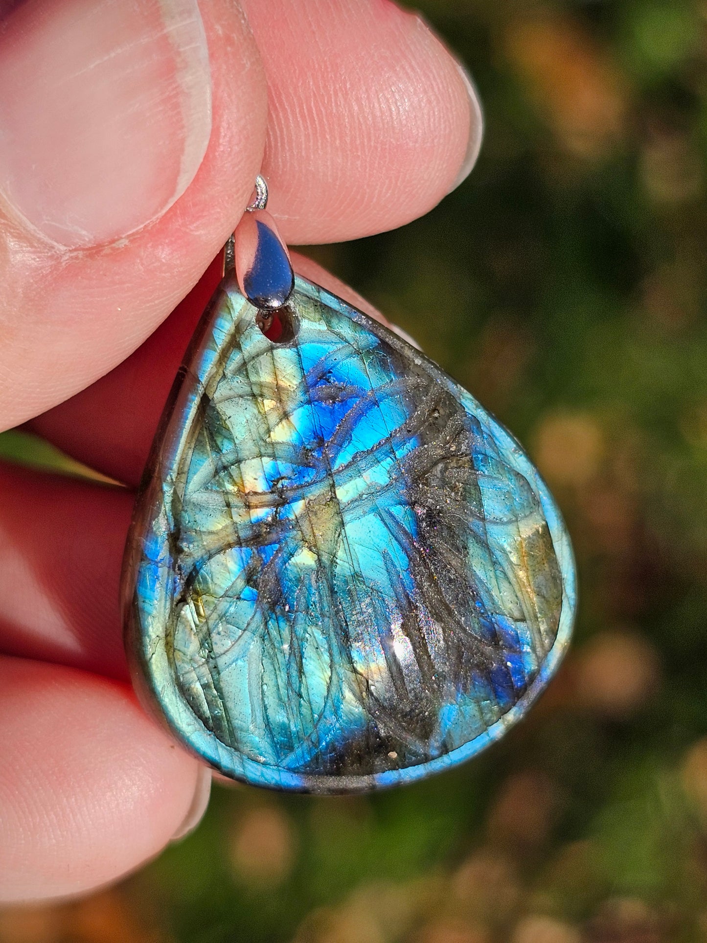 Pendentif Labradorite sculptée n°8