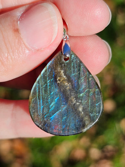 Pendentif Labradorite sculptée n°8