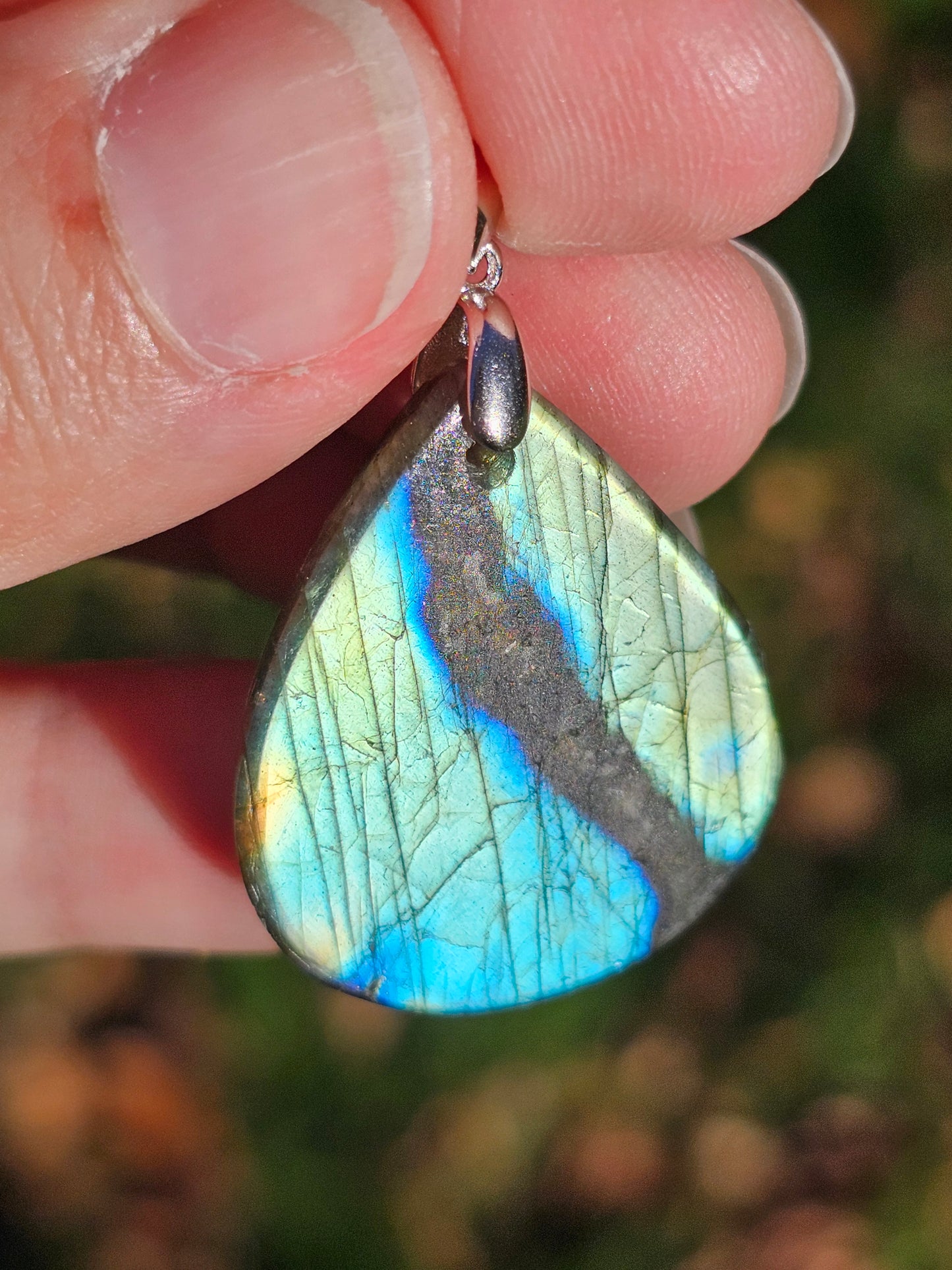 Pendentif Labradorite sculptée n°8