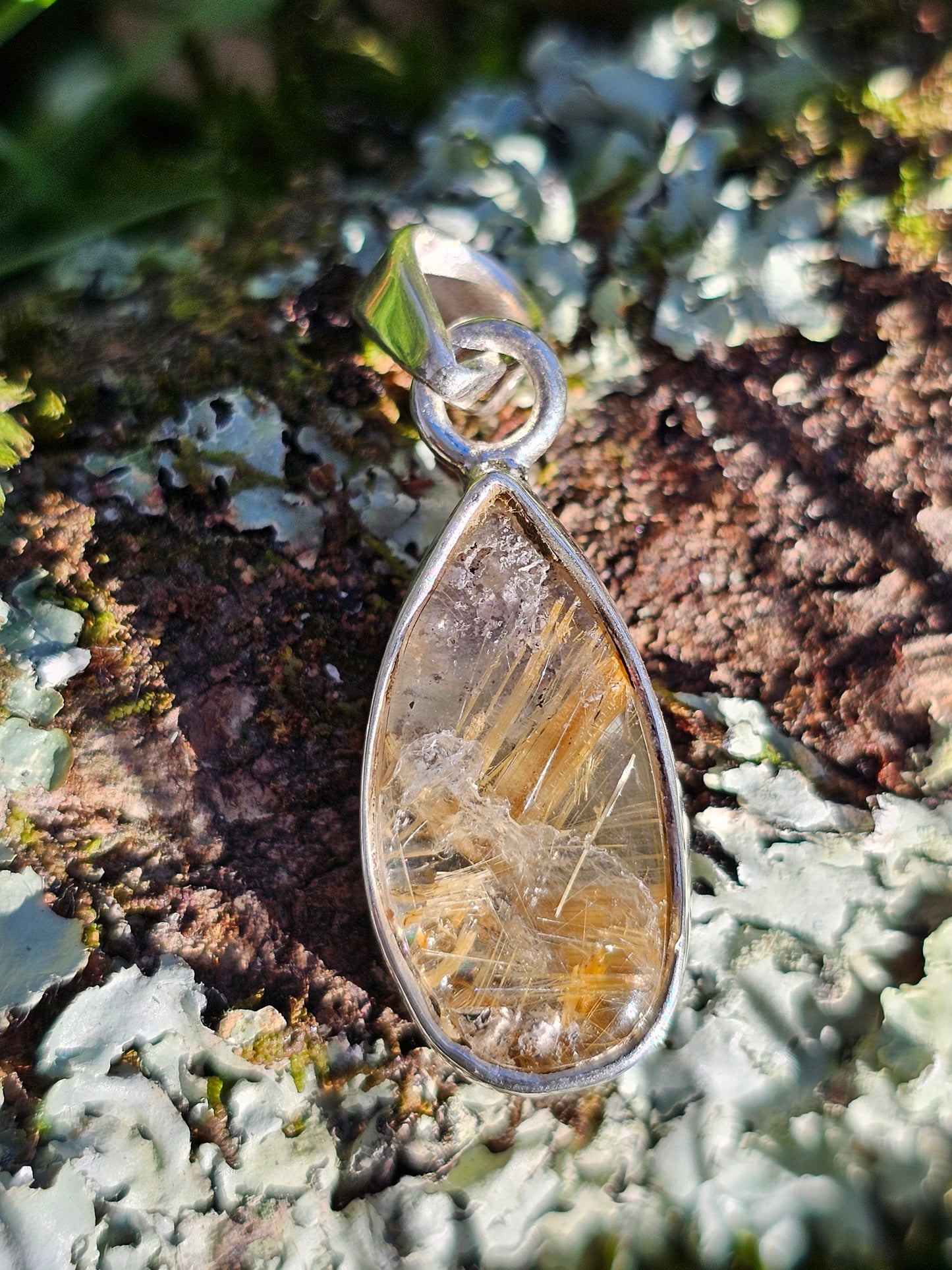 Pendentif en Rutile Hématite