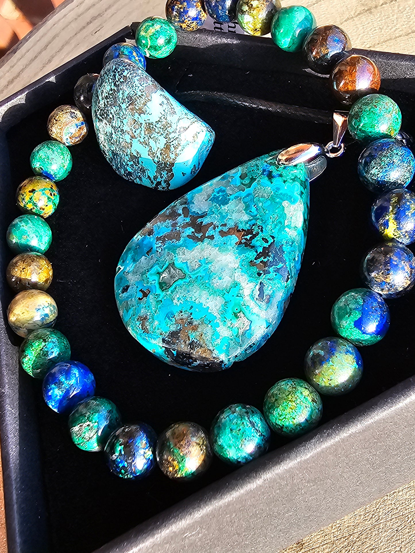 Coffret Chrysocolle et Shattuckite