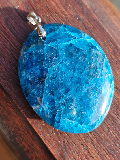 Pendentif en Apatite bleue A