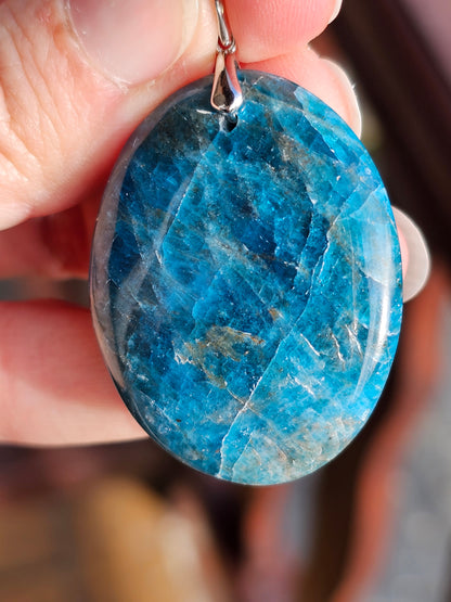 Pendentif en Apatite bleue C