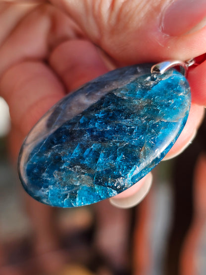 Pendentif en Apatite bleue C