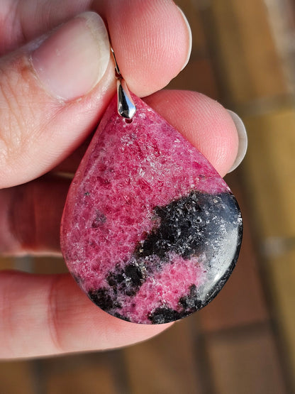 Pendentif en Rhodonite K