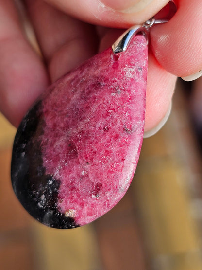 Pendentif en Rhodonite K