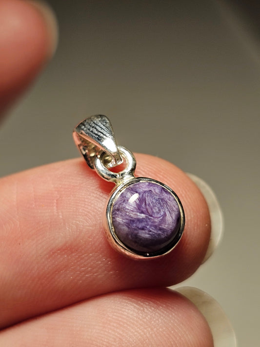 Petit pendentif en Charoïte