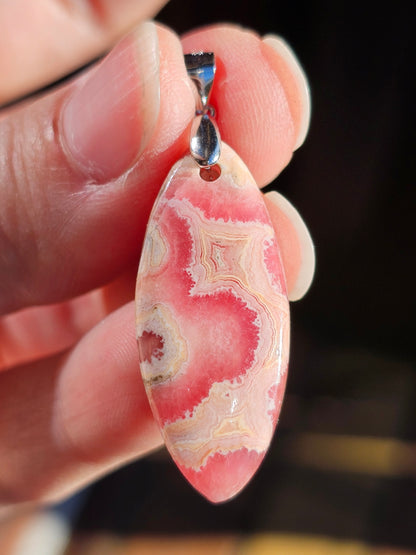 Magnifique pendentif en Rhodochrosite