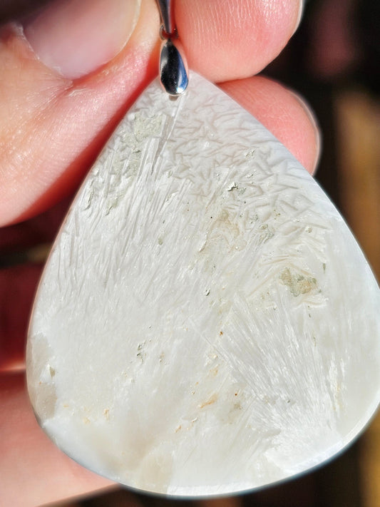 Pendentif en Scolécite n°2