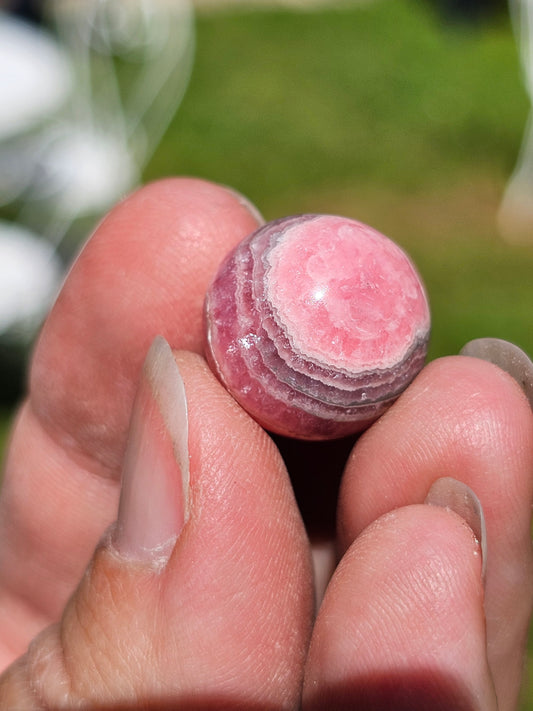 Petite sphère de Rhodochrosite RH10