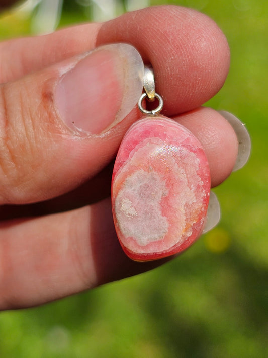 Pendentif pierre roulée de Rhodochrosite