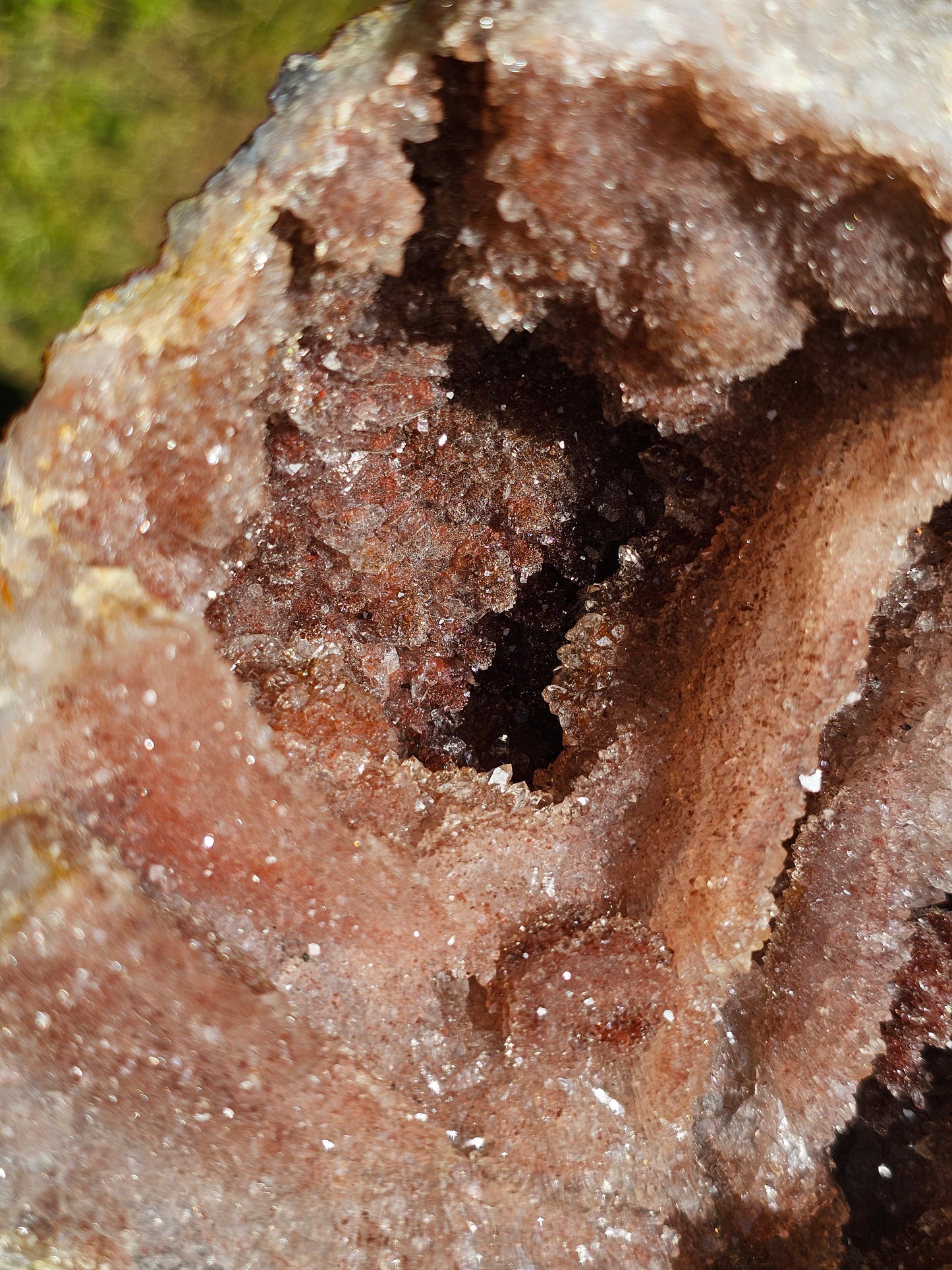 Superbe Géode d'Améthyste et Quartz hématoïde du Maroc