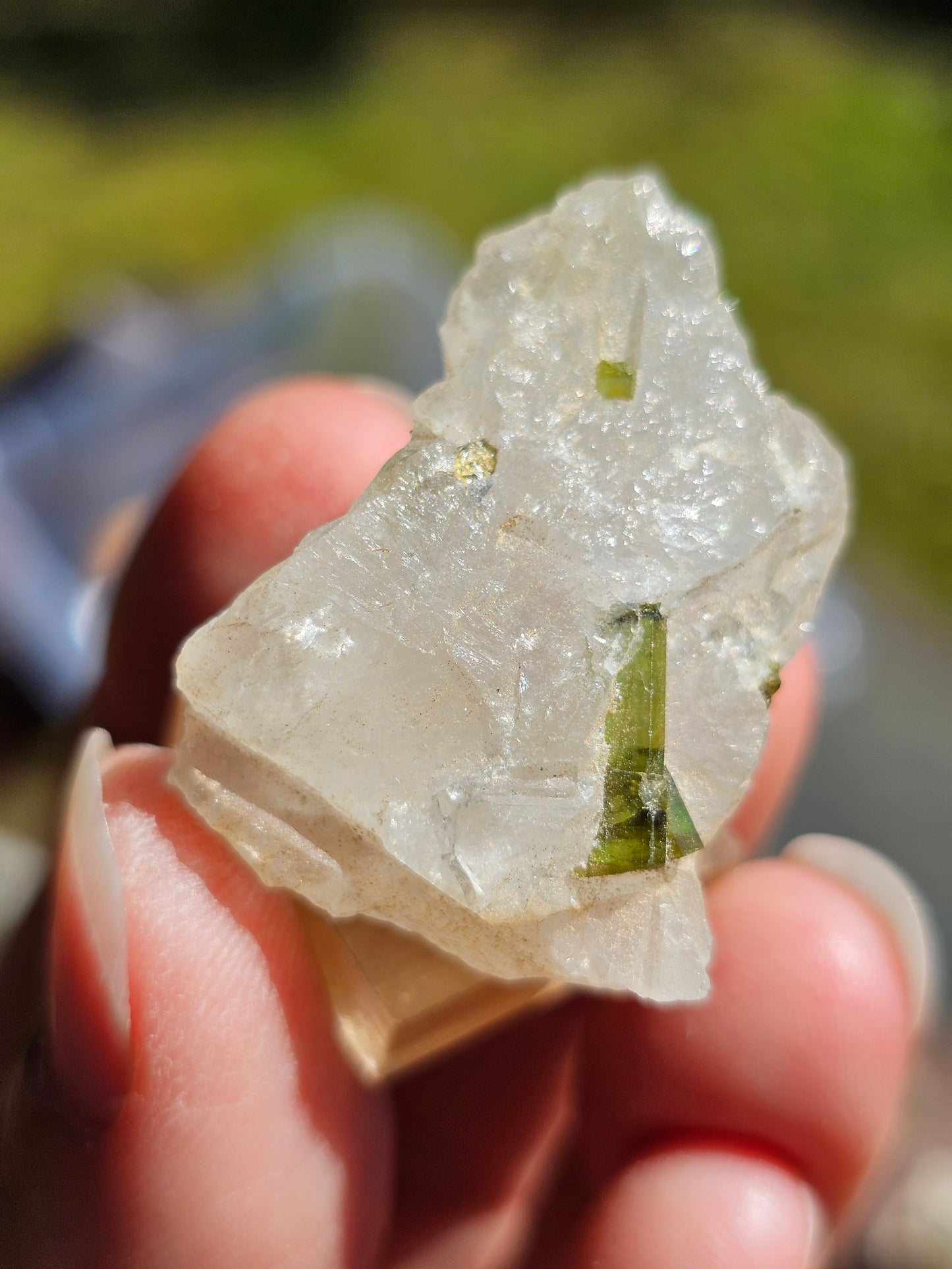 Tourmaline verte sur Quartz T10