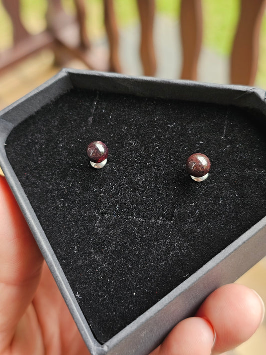 Boucles d'oreilles Grenat
