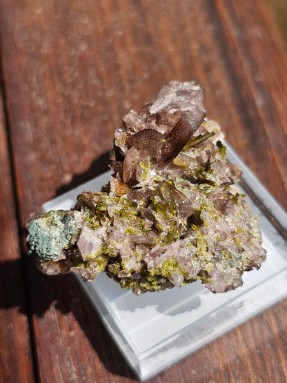 Axinite et Epidote du Pakistan n°4