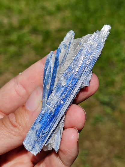 Cyanite bleue brute B